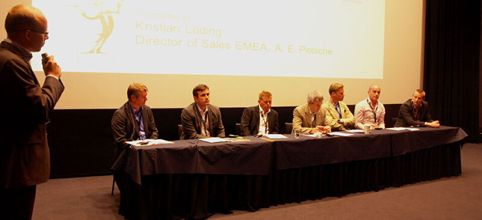 Paneldebatten under Arrows seminar og båttur onsdag 12. juni. Deltakere, fra venstre: Debattleder Kristian Lading, salgsdirektør EMEA, Arrow Electronics, Anders Oldebäck, Texas Instruments, Malcolm Kitchen, NXP, Torben Rix, TE, Michael Chinn, TDK, Jonas Værn, Linear, Gordon Padkin, Freescale og Giles Ballard, Micron.