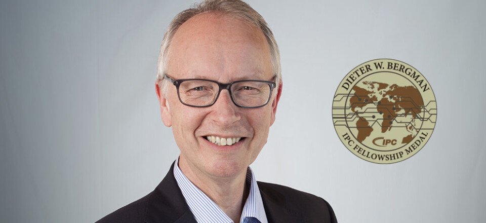 Elmaticas Jan Pedersen mottok IPCs pris for sitt arbeid med IPC-standarder for bilelektronikk og elektronikk for medisinsk utstyr. Elmaticas Jan Pedersen mottok IPCs pris for sitt arbeid med IPC-standarder for bilelektronikk og elektronikk for medisinsk utstyr.