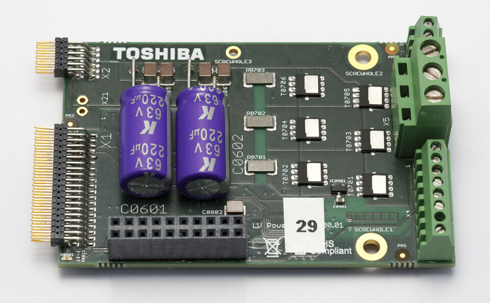 Figur 5: Lavspenningskortet med den nyeste generasjonen U-MOSIX-H TPW3R70APL MOSFET som støtter motorer på opptil 200 W. Figur 5: Lavspenningskortet med den nyeste generasjonen U-MOSIX-H TPW3R70APL MOSFET som støtter motorer på opptil 200 W.