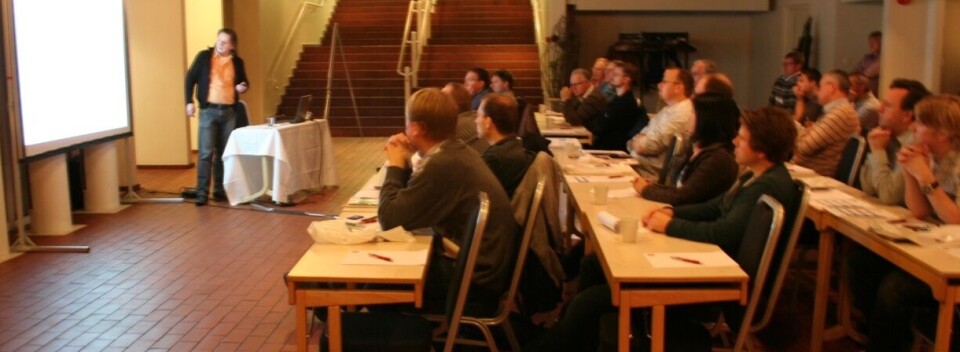 X-fest: Rune Bæverud fra Silica forteller om strømforsyning til FPGA.