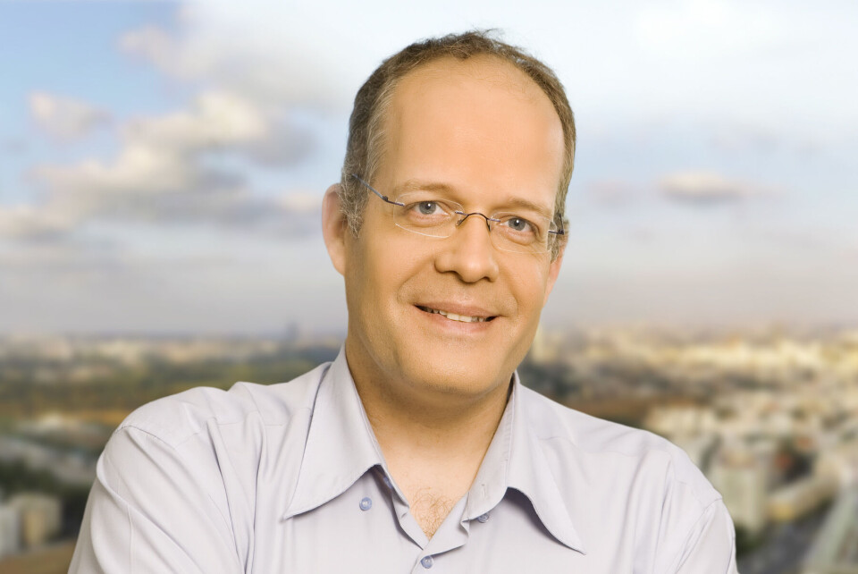  Vi har en medarbeiderstab i verdensklasse innen FoU på langdistanse radiolinjeløsninger, sier Eyal Assa, adm. direktør for Ceragon Networks AS på Kokstad. Foto: Ceragon