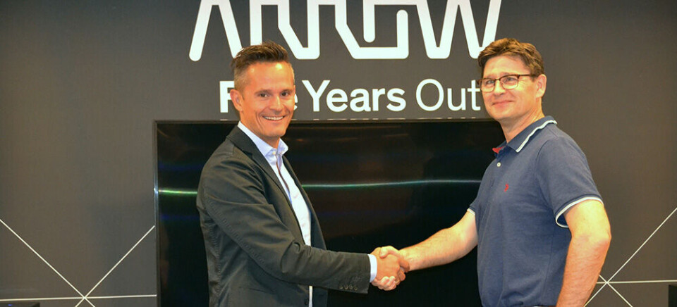 Frode Robberstad (t.v.) ønsker den nye sjefen for Arrow Norway, Christian Brusdal, lykke til.
