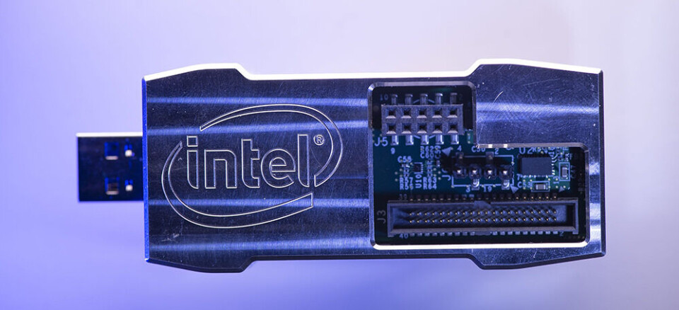 Intels Loihi-kretst har fått navnet Kapoho Bay når den er koblet til en USB-pinne.