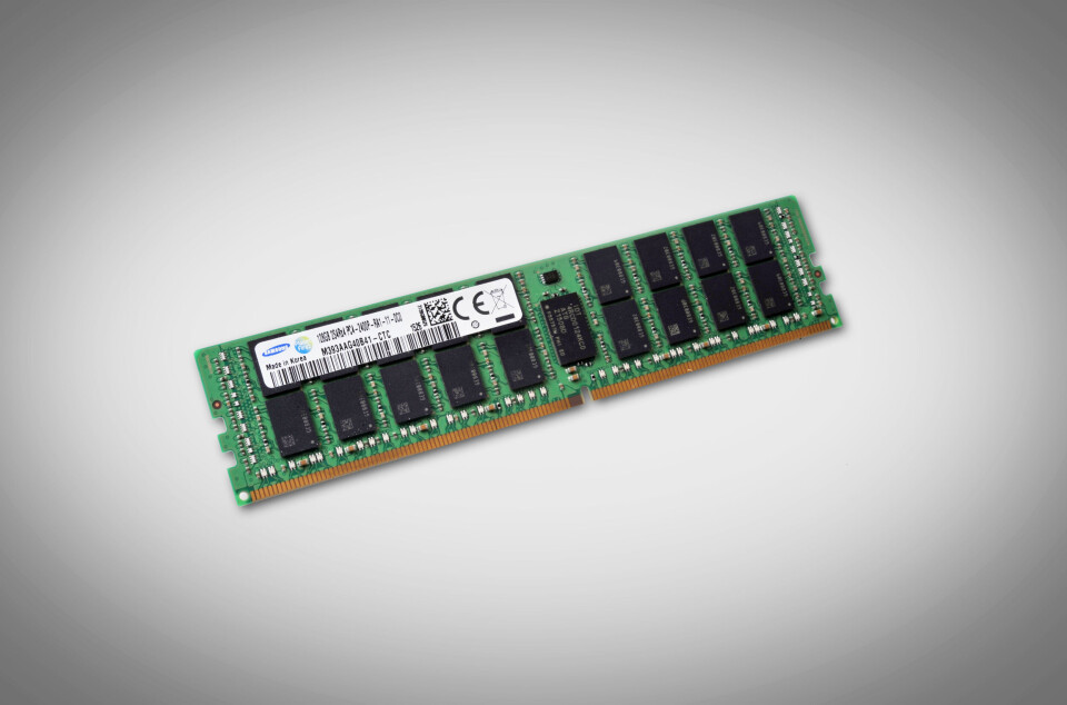 128GB DDR4 moduler i produksjon