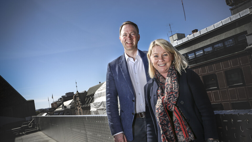 Sivas administrerende direktør Espen Susegg sammen med næringsminister Monica Mæland. Foto: NFD.