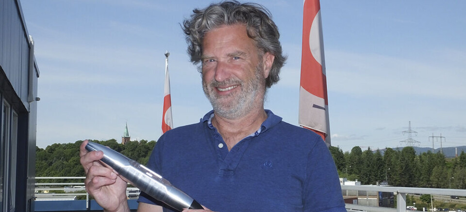 Med norsk kompetanse og tverrfaglig samarbeid er det mulig å gjøre det meste i Norge, mener daglig leder i Hugg AS, Håkon Strømberg, her med den intelligente tausensoren.