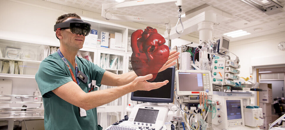 Med HoloCare-teknologi kan kirurger studere kroppen i 3D. Foto/montasje: Sopra Steria