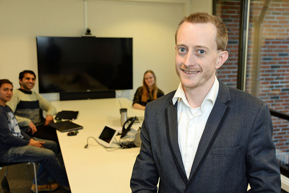 Førsteamanuensis Morten Goodwin mener det nye læreprosjektet i langt større grad forbereder programmerings-studentene på det arbeidslivet som venter. (Foto: Universitetet i Agder)