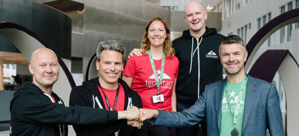 Samarbeidspartnerne i Techstars Energy-akseleratoren: Gunnar Deinboll, konserndirektør i Capgemini Invent, Jens Festervoll Equinor’s Corporate Liaison, Guro Knapstad, KONGSBERG’s Corporate Liaison, Hugh McGirr, programansvarlig for Techstars Energy og Audun Abelsnes, administrerende direktør i Techstars Energy. Fotokreditering: Ole Jørgen Bratland/Equinor.