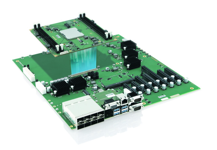 COMh-sdID med bærerkortet COMh-Server Eval Carrier. COMh-sdID med bærerkortet COMh-Server Eval Carrier.