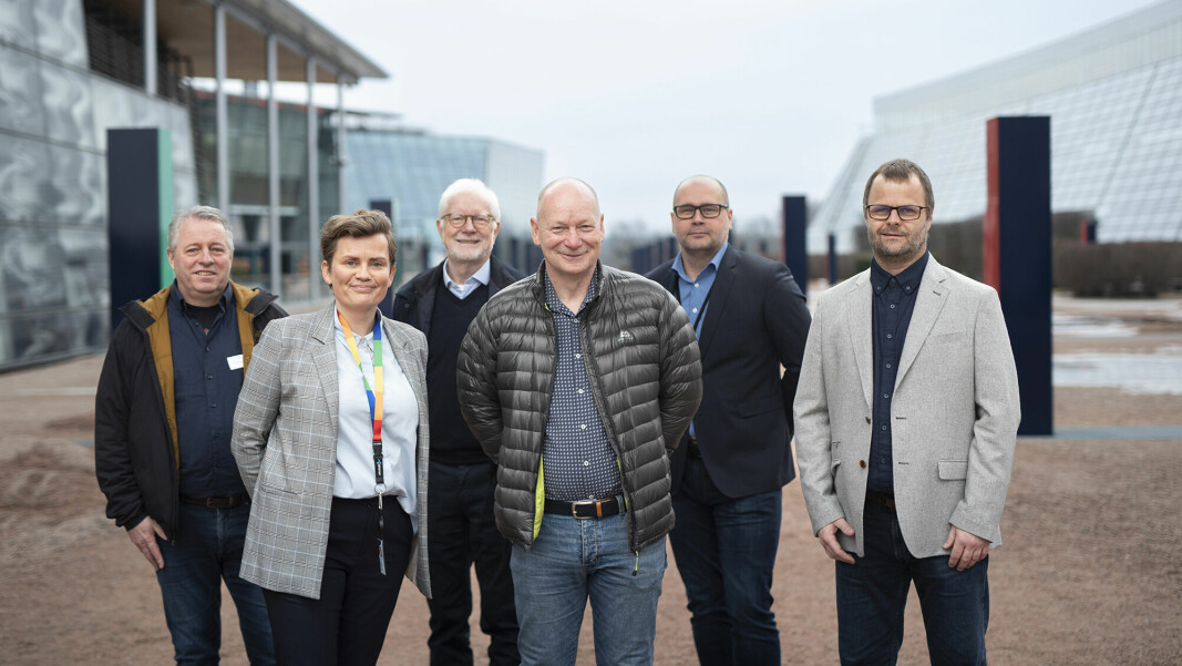 Telenor Infra har knyttet til seg nye partnere for å videreutvikle selskapet. Fra venstre: Kjell Eirik Westermann (Site Service), Christina Endresen (Infra), Terje Hoemsnes (Site Service), Rune Flatmo (Binto), Reine Thoren (Infra) og Stian Tråseth (Oppland Elektro).