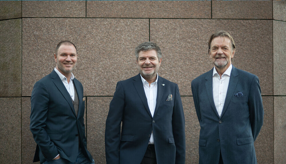 Kommersiell sjef, Patrik Hagelin, adm. dir Svein Olavesen og senior forretningsrådgiver Jan Georg Larsen fra Green Edge Compute, skal bygge et svært grønt datasenter i Stavanger.