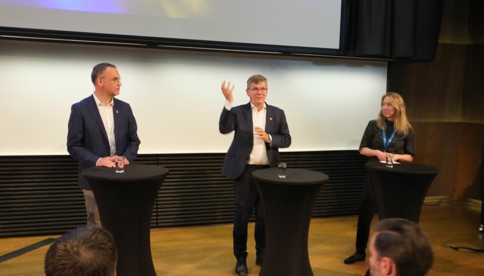 Åpnet konferansen: F.v. Morten Dalsbo, Sintef, Svein Stølen, rektor ved UiO og leder for Oslo Science City, og Kristin Willoch Haugen fra Innovasjon Norge.