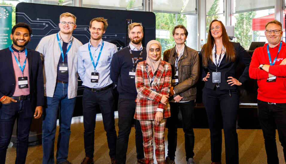 De nominerte studentgruppene i «The Student Challenge», fra venstre Abhishesh Pal (AgriLives), Daniel Svendsen og Eskil Pedersen (Effisense), Christian Nielsen (Bevart), Syeda Ghousia (Galvance), Sverre Horn (KIOVision), Marlene Sagplass (Galvance), samt konkurransesjef Kristian Hesthaug (StartupLab). Foto: SINTEF