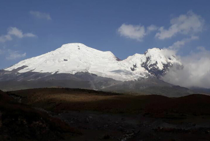 Harmony-satellittene skal mellom annet følge med på isbreer og vulkaner. På bildet sees den isdekte vulkanen Antisana i Ecuador.