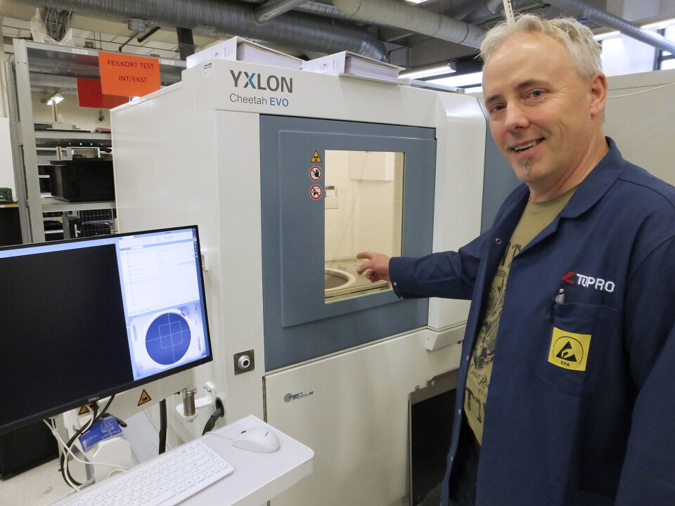 Topro har en veltrimmet produksjonsstruktur som er i stand til å levere produkter med høy kvalitet, ifølge kvalitetsleder Gunnar Vesterås. Her med en ny røntgeninspeksjonsmaskin. Topro har en veltrimmet produksjonsstruktur som er i stand til å levere produkter med høy kvalitet, ifølge kvalitetsleder Gunnar Vesterås. Her med en ny røntgeninspeksjonsmaskin.