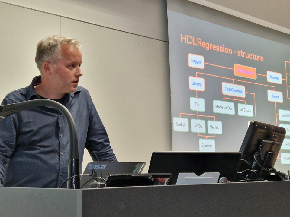 Marius Elvegård kunne by på en demonstrasjon av HDLRegression, et verktøy for regresjonstesting og automatisering av build for simulering av HDL-kode.