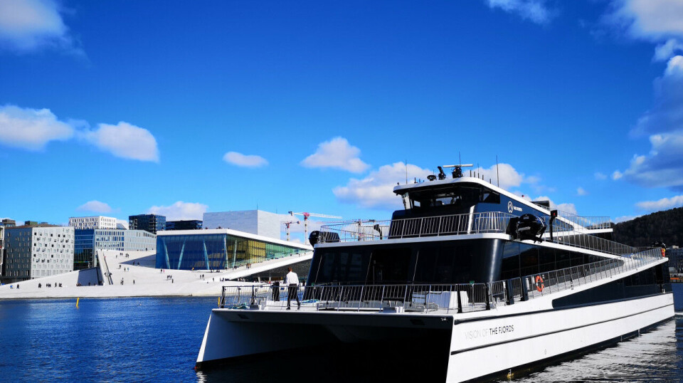 Tur på fjorden hører med, denne gang med Legacy of the Fjords – batteridrevet, selvsagt...