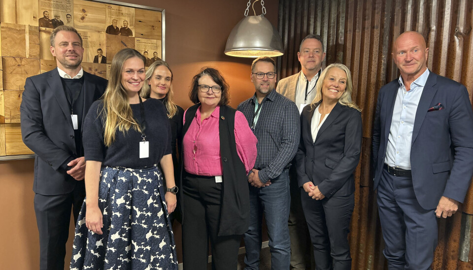 INNGÅR SAMARBEID: Arne Fredrik Lånke (Elinor Batteries), Cecilie Jonassen (Vow Green Metals), Dorte Bae Solvang (Norsk Industriutvikling), Marianne Langvik (Vala Bio), Ingebrigt Bjørnseth (for Green Move), Lars Bjørn Larsen (Norsk e-Fuel), Kristin Skofteland (Elinor Batteries) og Terje Andersen (Norsk Industriutvikling).