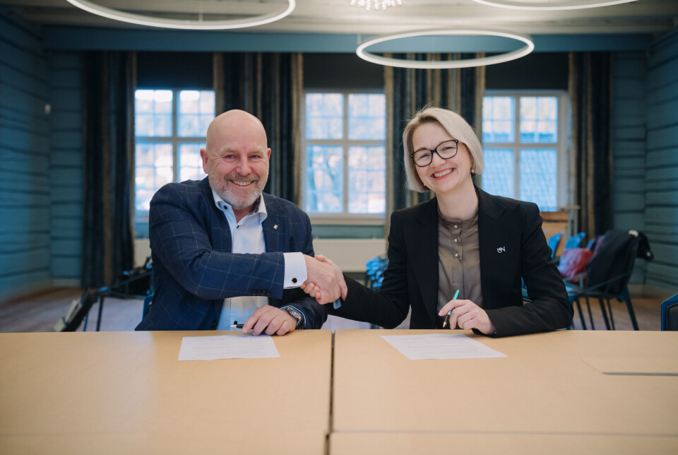 Terje Bråthen, Kongsberg Defence & Aerospace, og Pia Cecilie Bing-Jonsson, rektor ved USN.