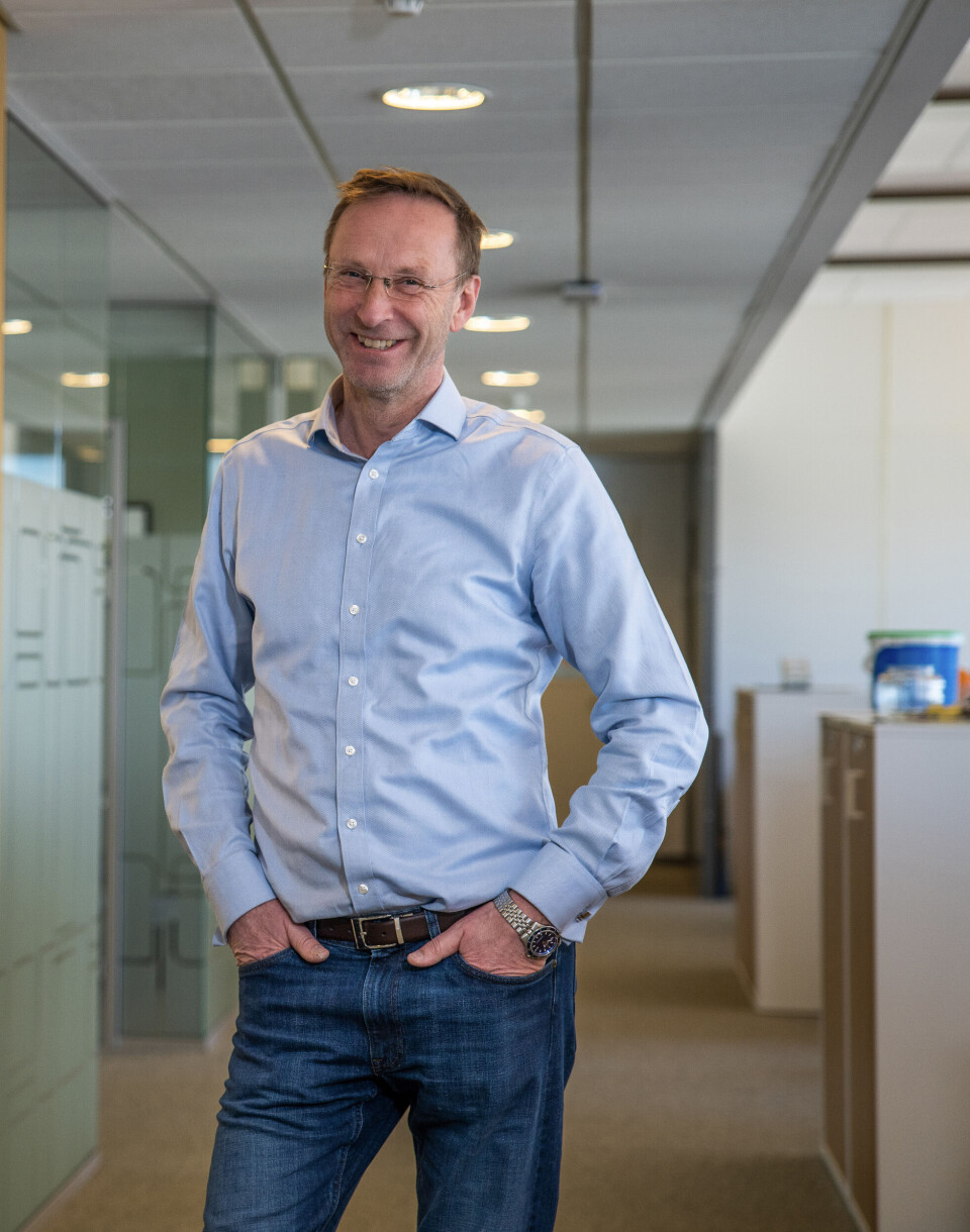 ESA-ambassadør Nils Haga tror elektronikkindustrien kan ha mye å tilby romnæringen. Samtidig kan mange bedrifter dra nytte av tilgjengelig romteknologi og -tjenester. ESA-ambassadørens oppgave er å hjelpe SMB-bedrifter fra idé til gjennomføring.