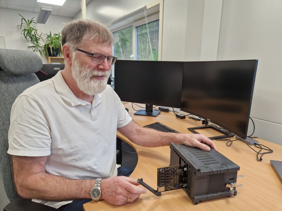 – Vi trenger noe videreutvikling av både elektronikk og programvare, men er snart ferdig med en industrialisert versjon, sier Bruce McKibben om testkortkassetten til selskapets testjiggkonsept. Målet er å kunne levere en komplett testjigg samtidig som kundene får sine første kretskort-prototyper.