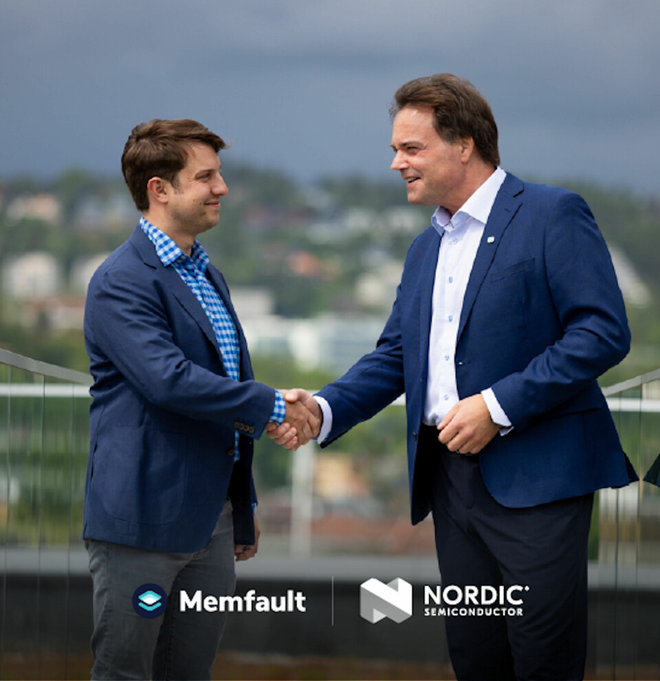 Vegard Wollan (t.h.), CEO i Nordic Semiconductor og François Baldassari, CEO i Memfault.