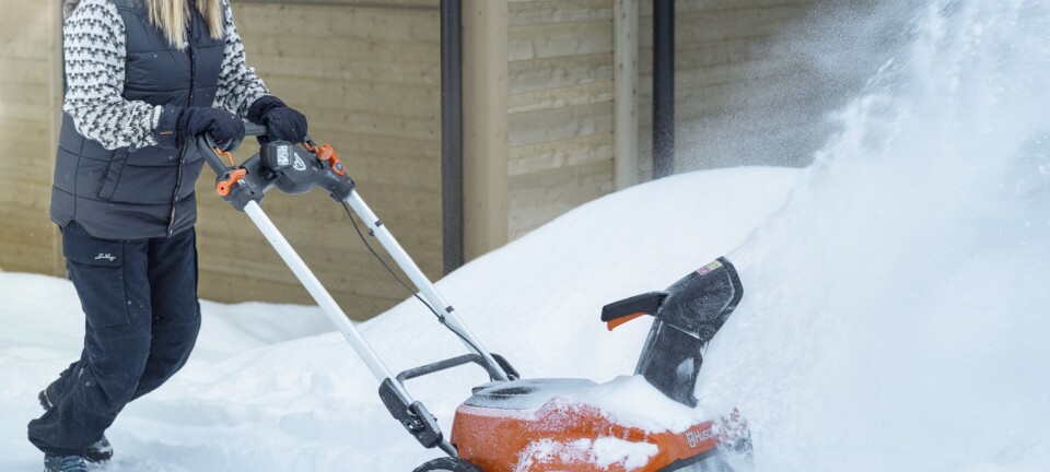 Lanserer batteridrevne snøfresere