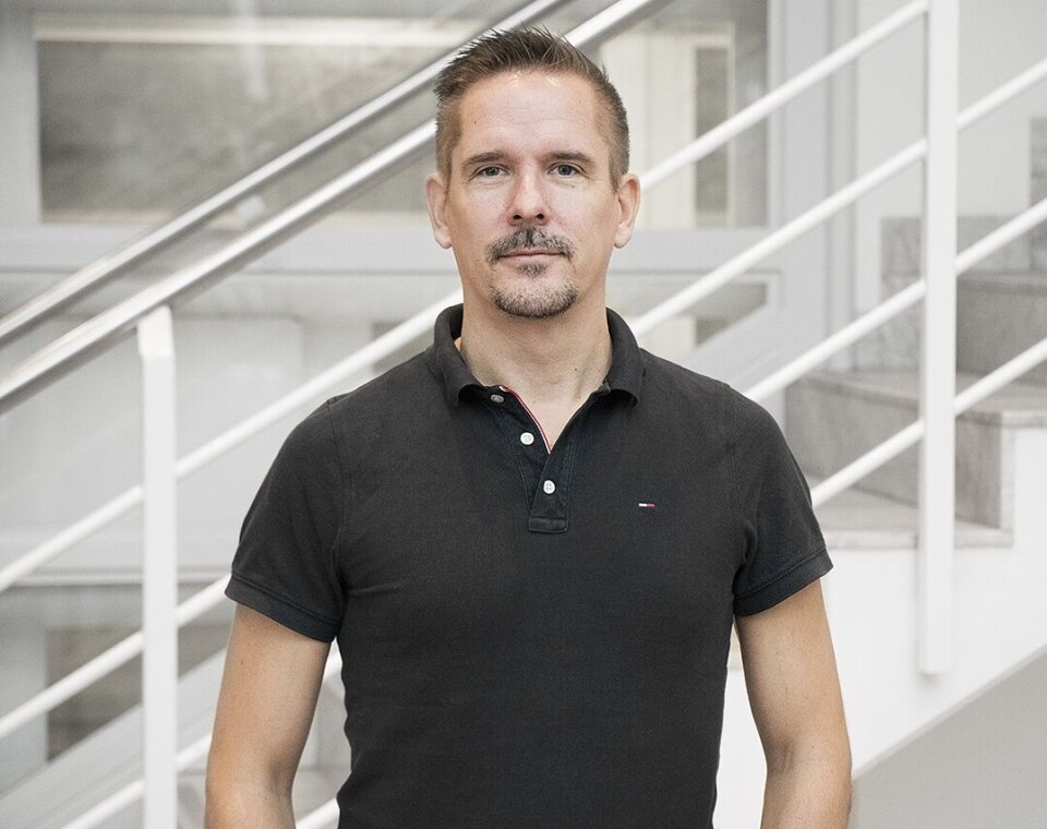 Ola Thernström, Mikrodust.